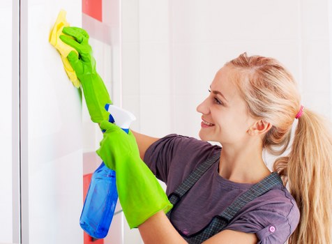 Professional mattress cleaning in a Blackfriars home bedroom